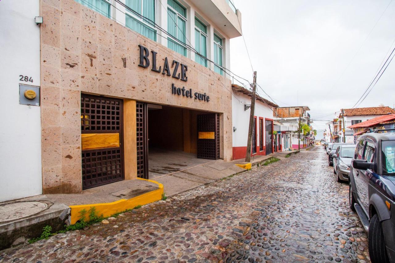 BLAZE Hotel&Suites Puerto Vallarta Exterior foto